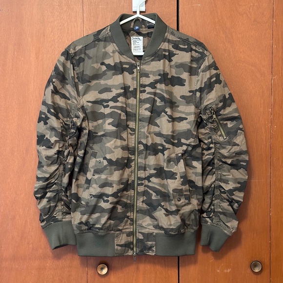 H&M Camouflage Bomber Jacket - Picture 2 of 4